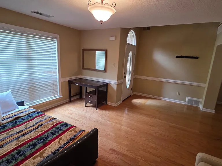75 Fairoaks Dr — Photo 11