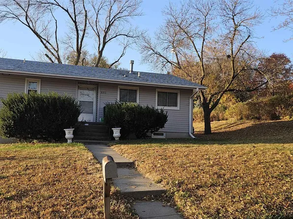 651 E 15th St, Wahoo, NE 68066