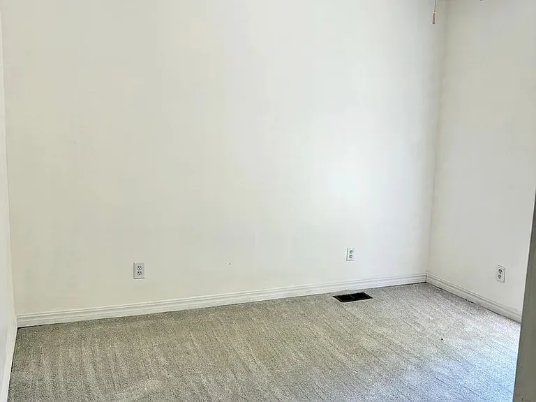 5212 S Columbia Pl — Photo 23