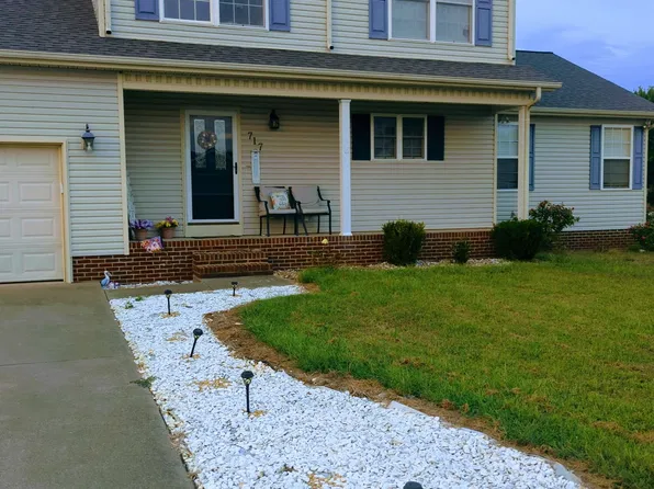 717 Claw Ct, Hopkinsville, KY 42240