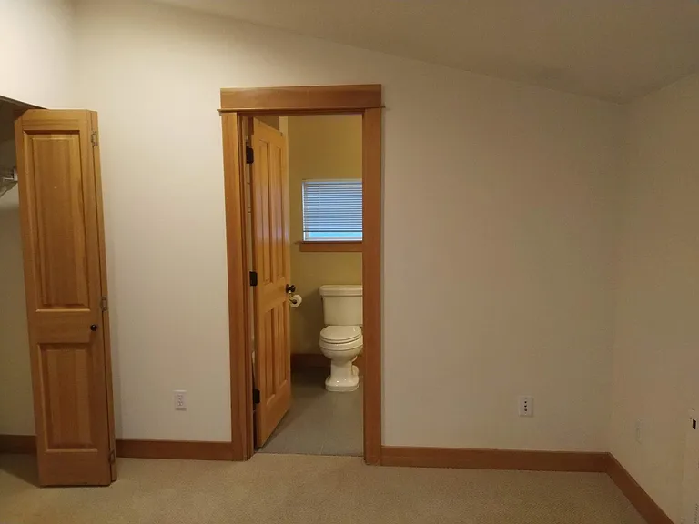 4517A 8th Ave NE #A — Photo 12