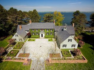 8 Davis Rd, Marblehead, MA 01945