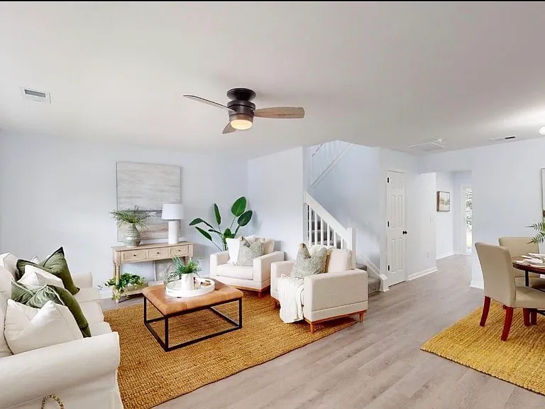 536 Candida Dr — Photo 6