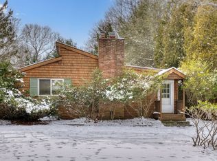 69 Sycamore Dr, East Hampton, NY 11937