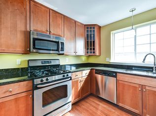 4089 S Four Mile Run Dr UNIT 403, Arlington, VA 22204