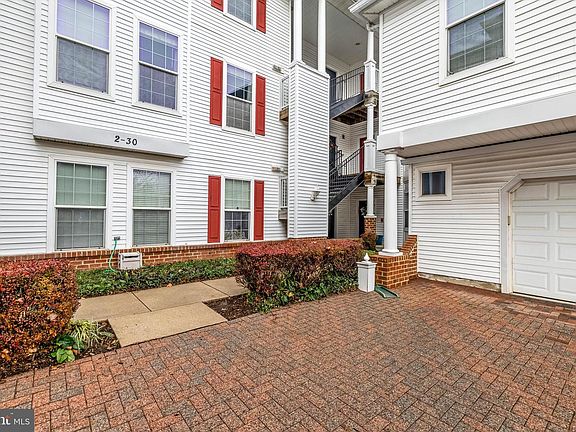 4th image of 16 Hawk Rise Ln #204