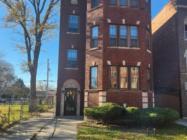 8754 S Harper Ave, Chicago, IL 60619