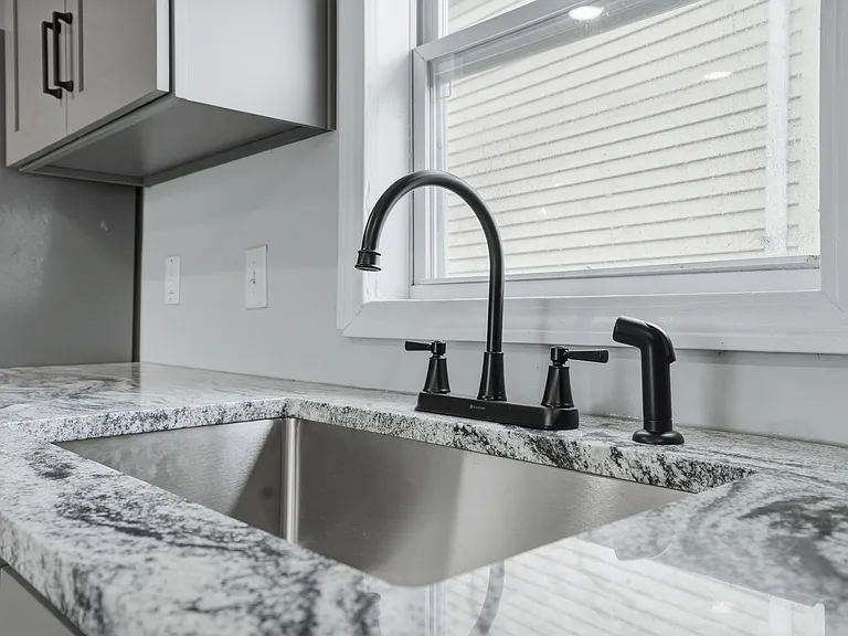 660 Public St #2 — Photo 9