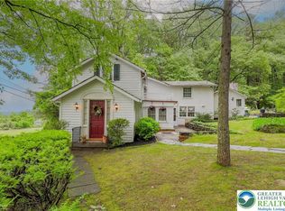 6650 Mountain Rd, Macungie, PA 18062
