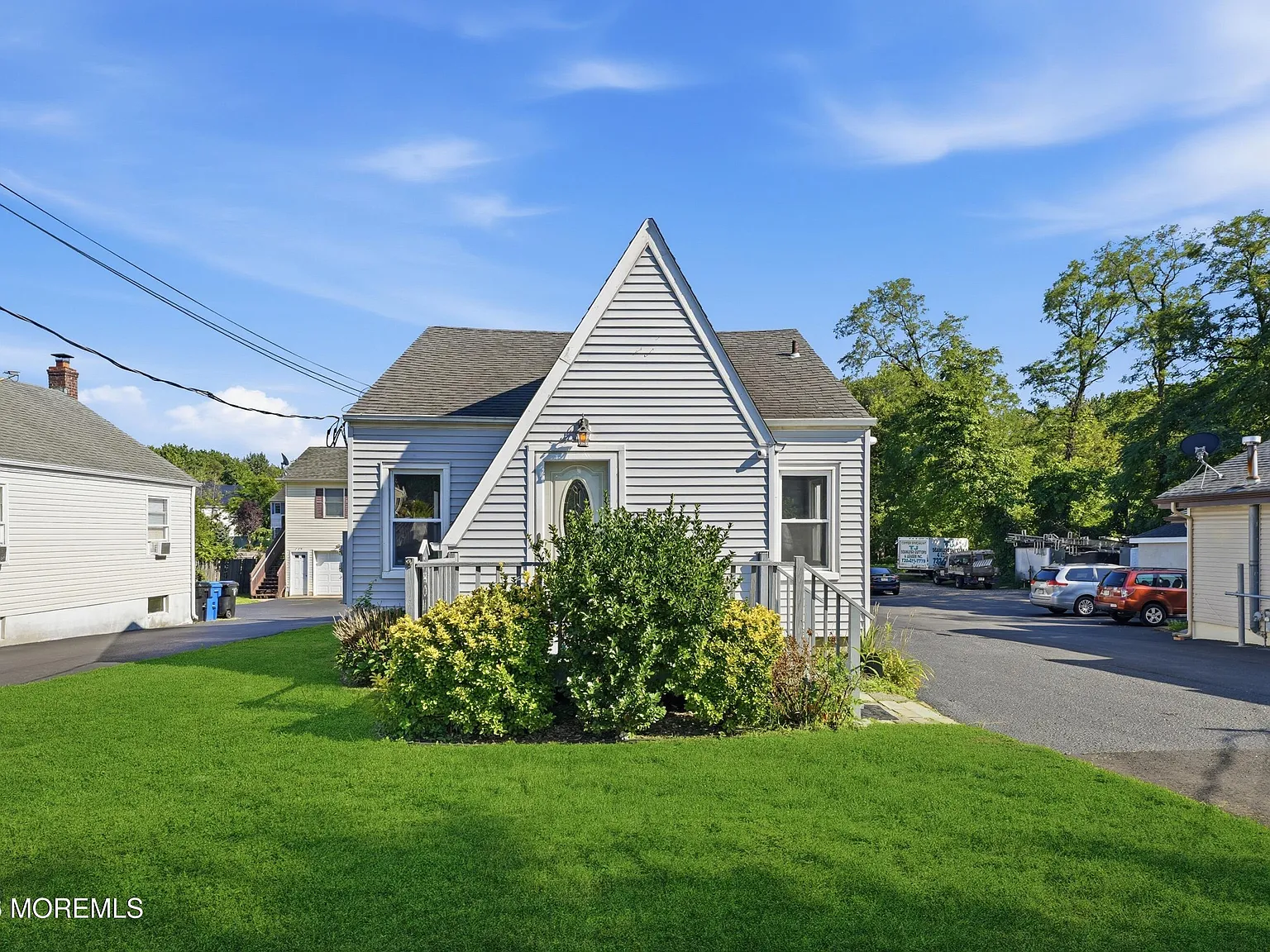 2 bed, $2,725 — Photo 2