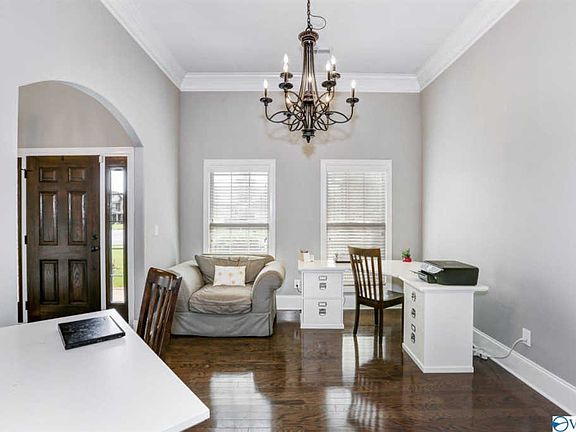 5th image of 200 Nettles Dr NW