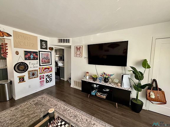 5th image of 1806 W Hermosa Dr