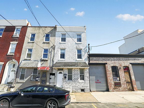 2nd image of 2623 Emerald St