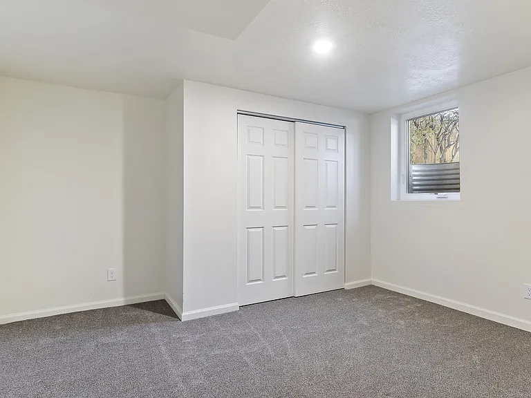 2928 Grant Ave — Photo 8