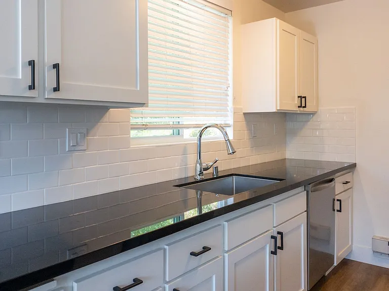 934 Sir Francis Drake Blvd #7 — Photo 3
