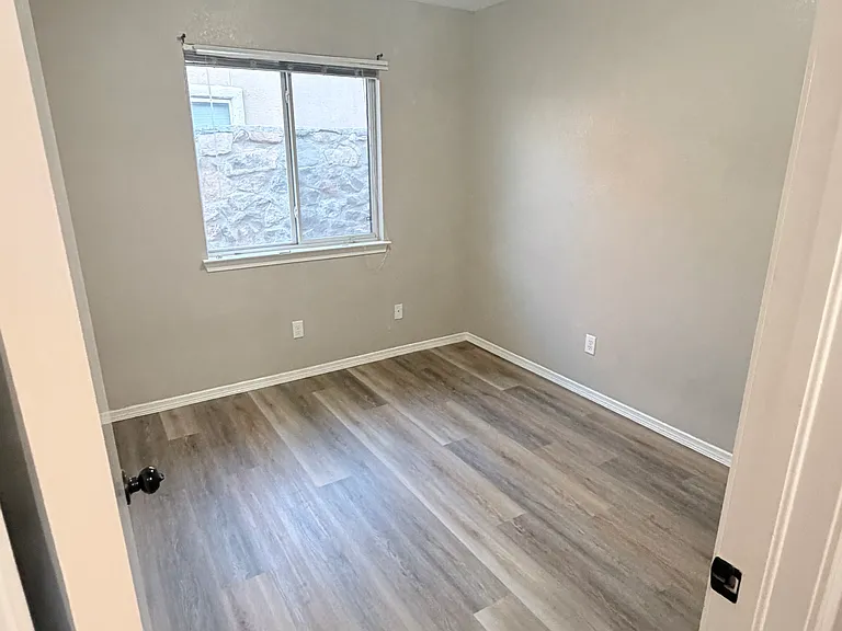 12761 Ramon Prieto — Photo 17