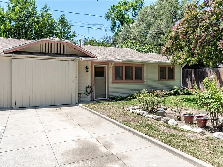 901 N Indian Hill Blvd — Photo 24