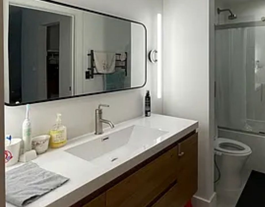 2nd image of 802 N Delaware St #202-T