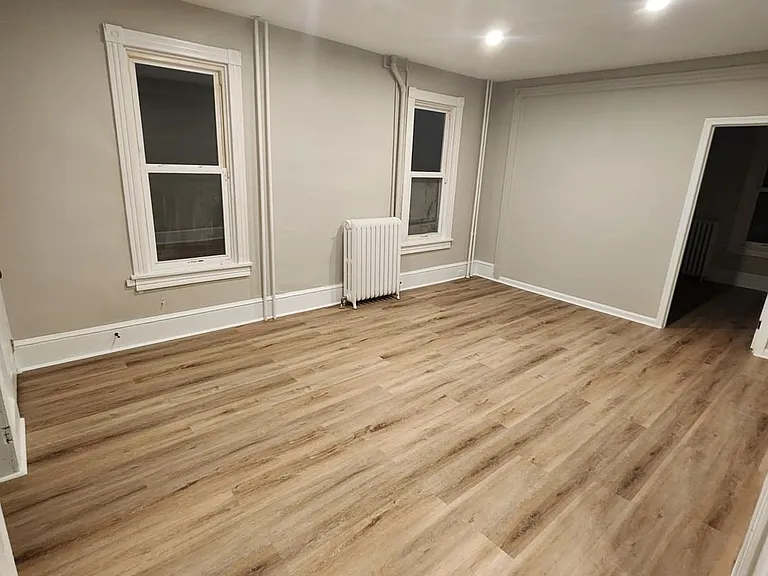 501 Rugby Rd — Photo 3