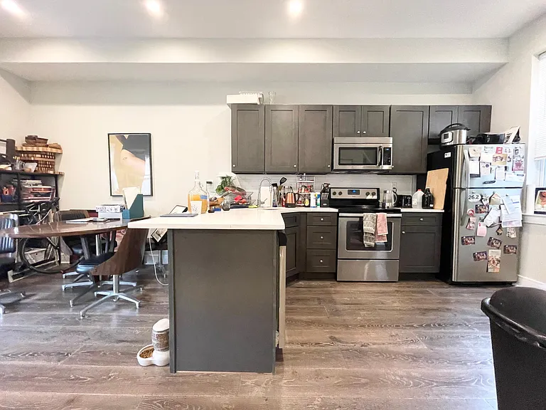 1229 N Franklin St #3 — Photo 10