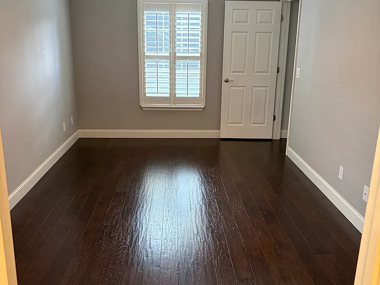 Large Bedroom