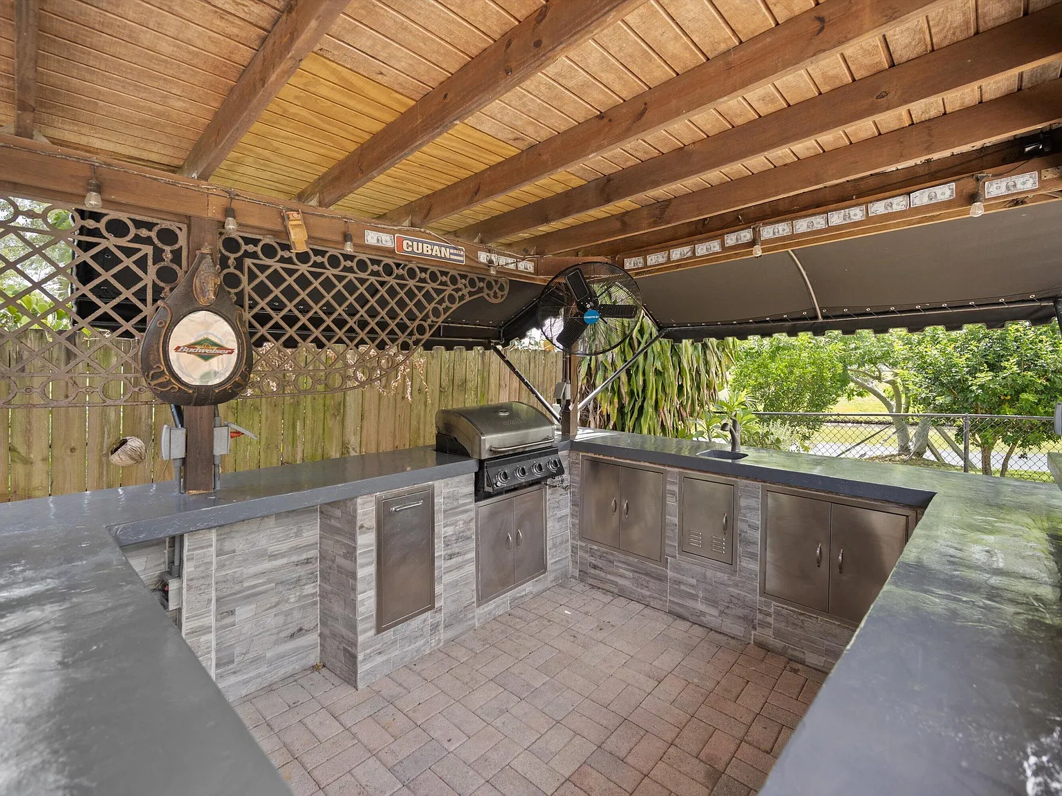 3 bed, 2.0 bath, 1650 sqft, $10,000 — Photo 4