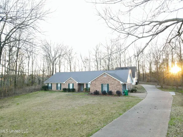 120 Devonport Cir, Raymond, MS 39154