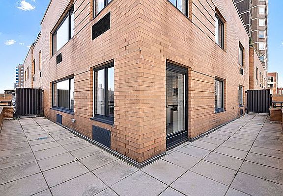 5th image of 200 E 87th St APT 18F