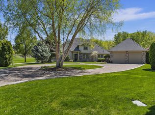 2987 S Whitehaven Pl, Eagle, ID 83616