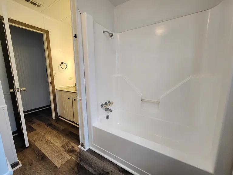 1105 Elyse Dr — Photo 11