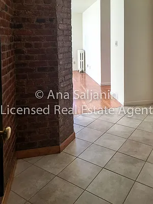 Rented by Citi Zone Realty | media 19