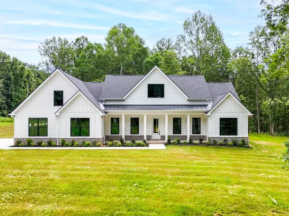 7765 Barnhill Rd, Primm Springs, TN 38476