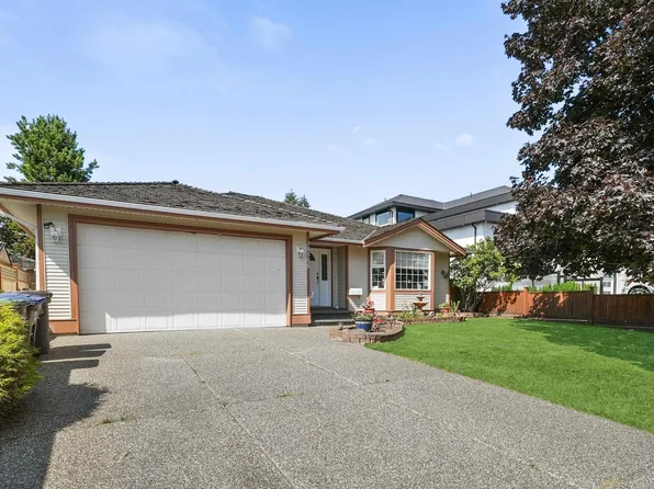 18555 57th Ave, Surrey, BC V3S 7T1
