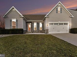 742 Falcon Ln, Aberdeen, MD 21001