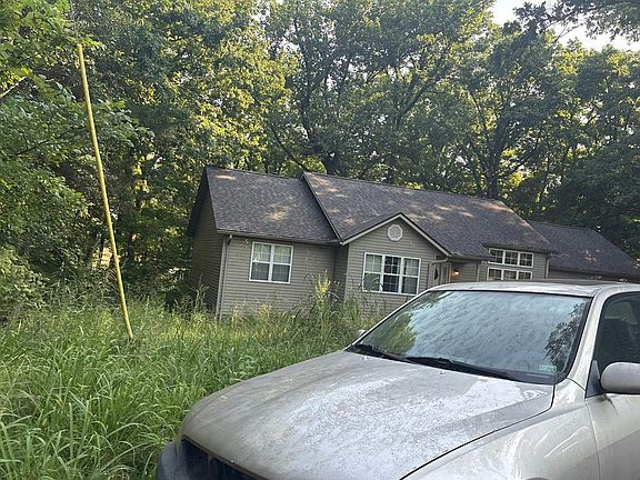 3rd image of 320 Mystery Rock Rd