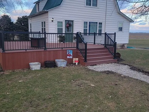 17748 N 500 East Rd, Flanagan, IL 61740