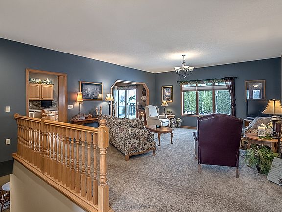 4th image of 104 Thissen Ct