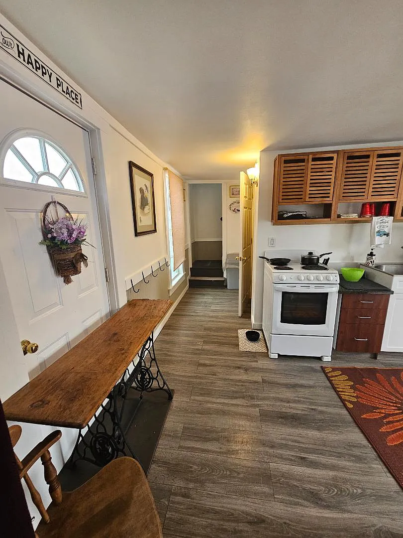 3 Laurel St — Photo 4