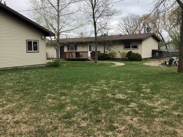 304 Pearl St, Park Rapids, MN 56470