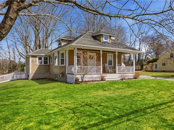 603 Maple Ave, Barrington, RI 02806