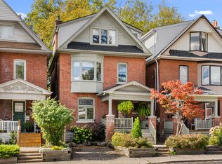 300 Woodbine Ave, Toronto, ON M4L3P4
