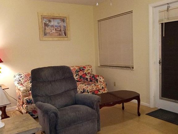 5th image of 47 Woodland Dr APT 104