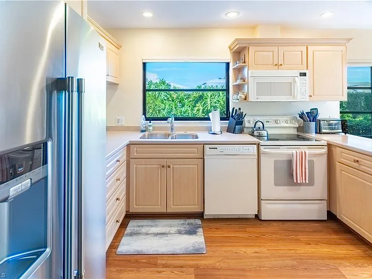 522 Beachwalk Cir — Photo 15
