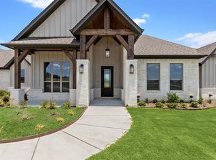 151 Ava Rose Ln, Waxahachie, TX 75167