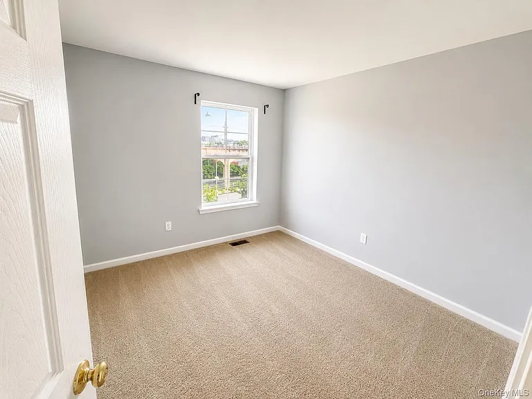 192 White Sands Way — Photo 9