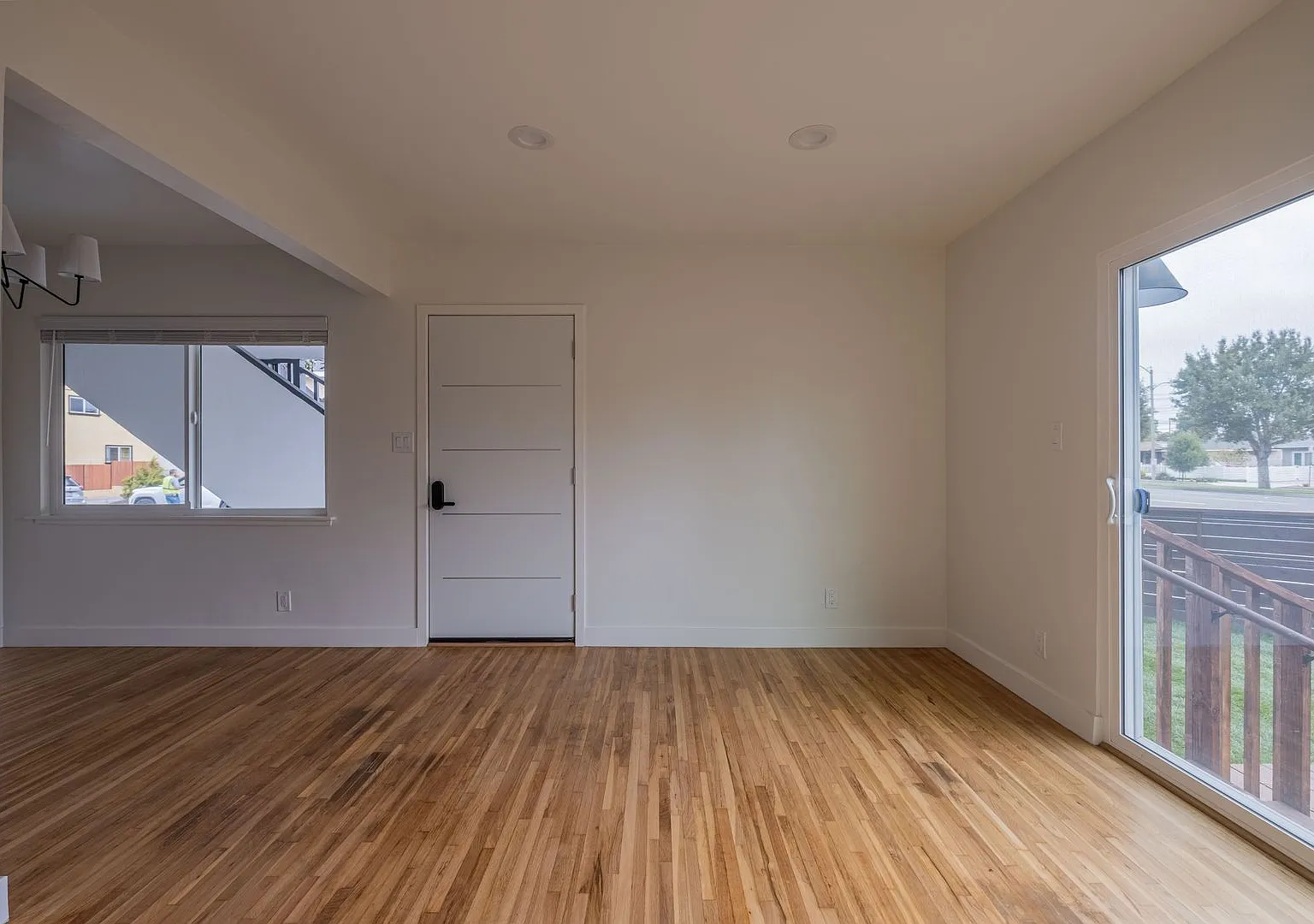 17901 Crenshaw Blvd Residences — Photo 2