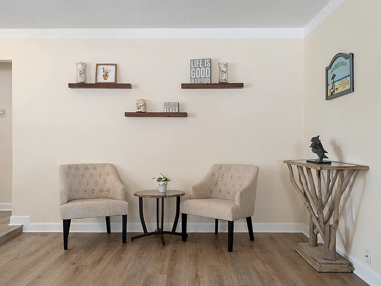 291 N Tessier Dr — Photo 11