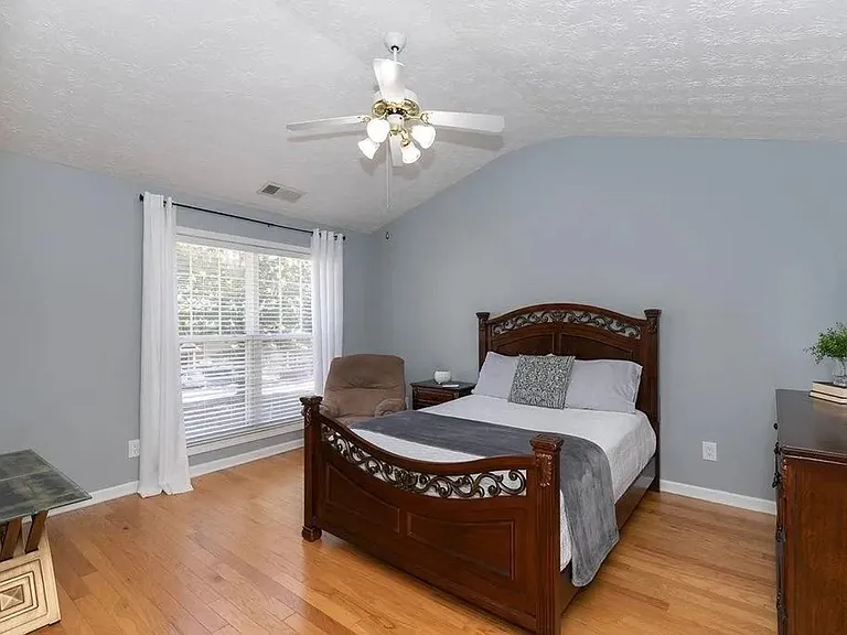 2023 Austin Park Cir — Photo 18