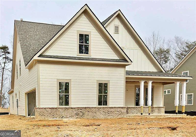176 Cherokee Dr S photo 1