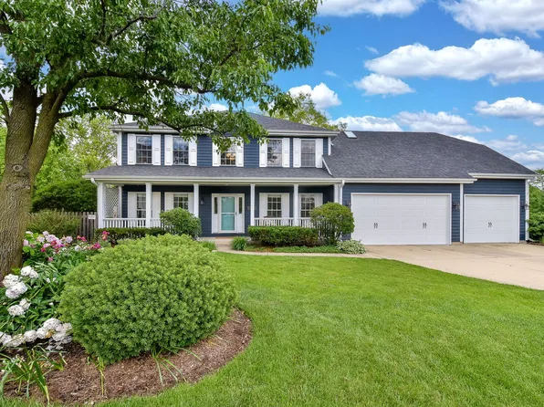 3445 Heartland Dr, Geneva, IL 60134